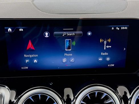 Used 2025 Mercedes-Benz GLB 250 w/ Exclusive Package image 15