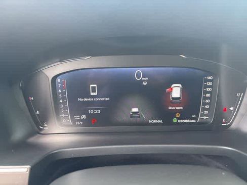 Used 2025 Honda Pilot Black Edition image 13