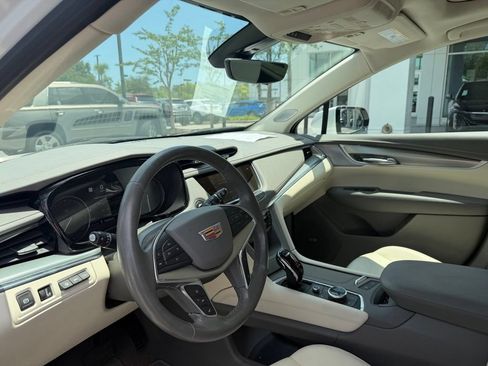 Used 2023 Cadillac XT5 Premium Luxury w/ Technology Package FWD image 14