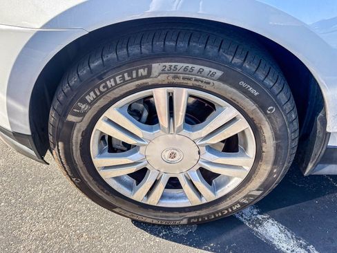 Used 2016 Cadillac SRX Luxury w/ Driver Awareness Package FWD image 11
