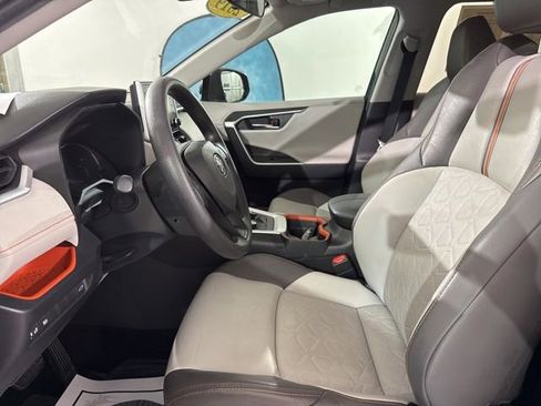 Used 2019 Toyota RAV4 Adventure AWD/4WD image 19