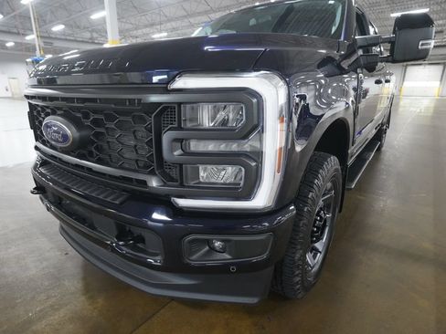Used 2024 Ford F350 Lariat w/ Lariat Ultimate Package AWD/4WD image 21