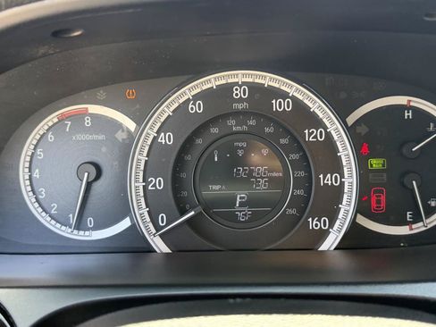 Used 2017 Honda Accord LX image 11