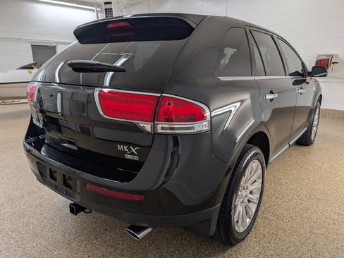 Used 2014 Lincoln MKX AWD w/ Equipment Group 101A image 4