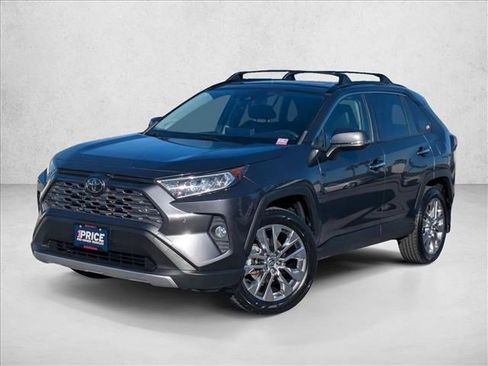 Used 2020 Toyota RAV4 Limited image 1