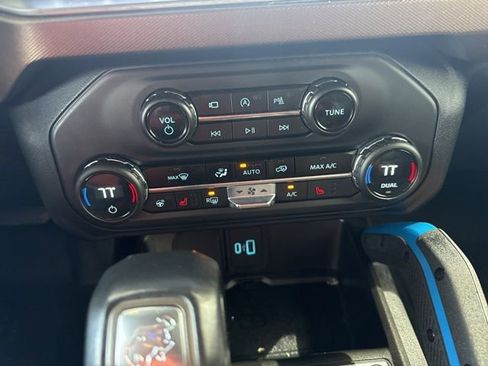 Used 2023 Ford Bronco Outer Banks image 21