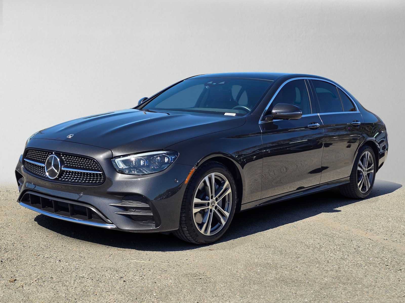 Used 2023 Mercedes-Benz E 350 Sedan image 7