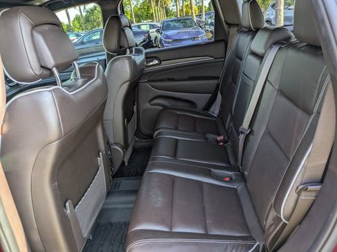 Certified 2019 Jeep Grand Cherokee Overland RWD image 12