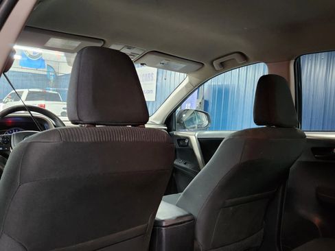 Used 2014 Toyota RAV4 LE image 16