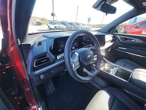 New 2026 Chevrolet Traverse LT image 14