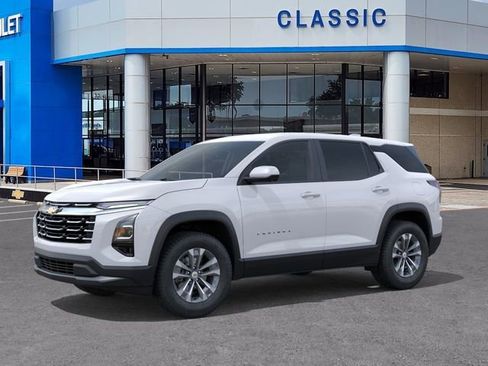 New 2026 Chevrolet Equinox LT FWD image 2