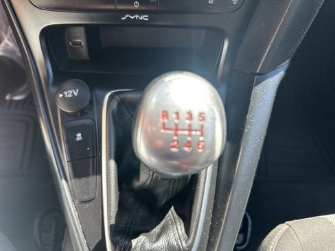 Used 2018 Ford Focus ST FWD image 18