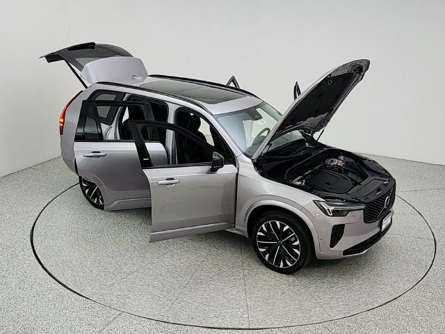 Used 2026 Volvo XC90 B6 Ultra w/ Protection Package Premier AWD/4WD image 36