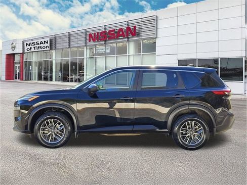 Certified 2023 Nissan Rogue S image 4