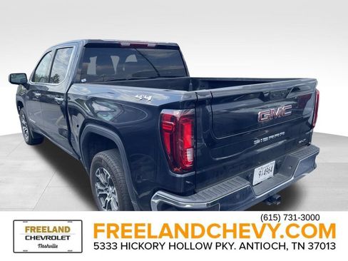 Used 2025 GMC Sierra 1500 SLT AWD/4WD image 4