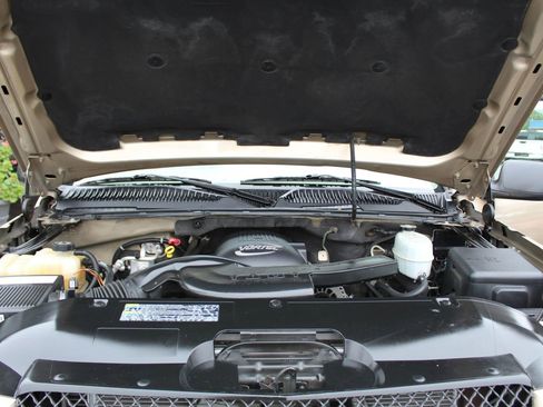 Used 2006 Chevrolet Avalanche LS w/ Preferred Equipment Group RWD image 30