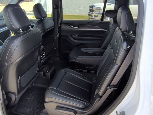 New 2025 Jeep Grand Cherokee L Limited image 44