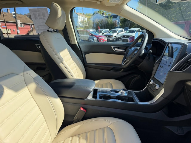 Used 2024 Ford Edge SEL w/ Convenience Package AWD/4WD image 9