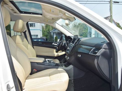 Used 2019 Mercedes-Benz GLS 450 4MATIC image 21