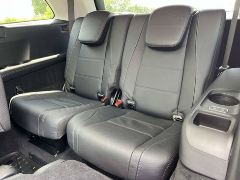 Used 2025 Mercedes-Benz GLS 450 4MATIC image 19