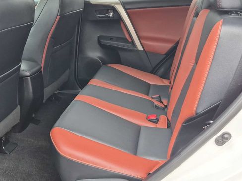 Used 2015 Toyota RAV4 Limited w/ Technology Package AWD/4WD image 21