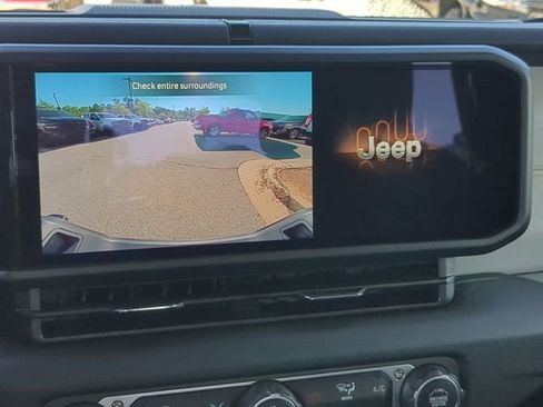 New 2025 Jeep Gladiator Sport image 21