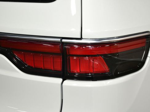 Used 2022 Jeep Wagoneer Series III w/ Premium Group I image 59