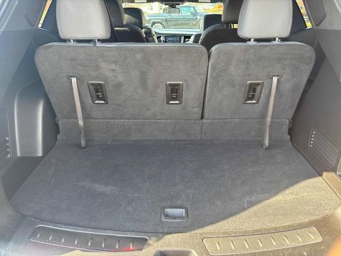 Used 2023 Buick Enclave Essence w/ Experience Buick Package image 46