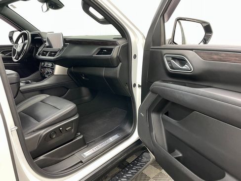 Certified 2024 Chevrolet Suburban Z71 w/ Luxury Package image 43