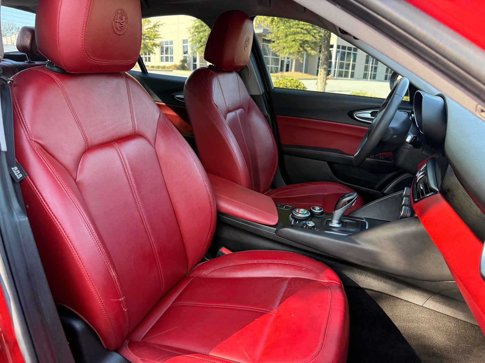 Used 2017 Alfa Romeo Giulia AWD image 37