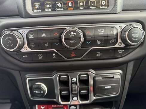 Used 2021 Jeep Gladiator Mojave image 25