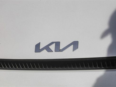 Certified 2024 Kia EV6 Light image 7