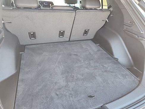 Certified 2025 Chevrolet Equinox EV LT w/ Convenience Package image 13