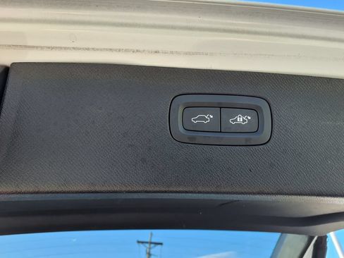 Certified 2023 Volvo XC90 B6 Plus w/ Protection Package Premier AWD/4WD image 14
