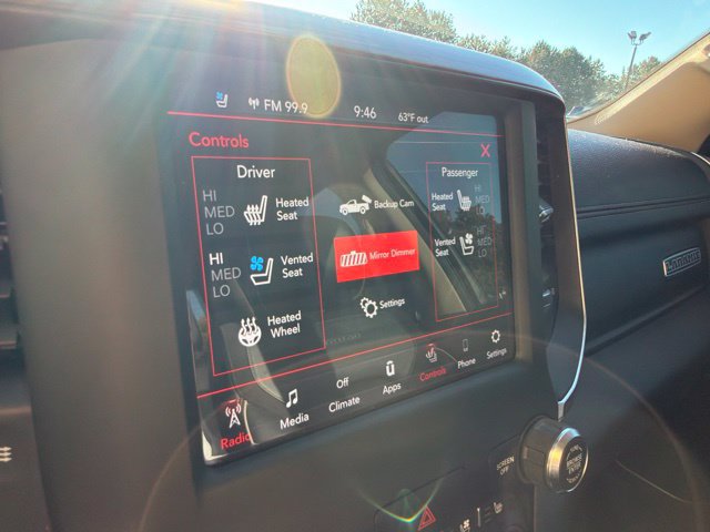 Used 2020 RAM 1500 Laramie AWD/4WD image 4