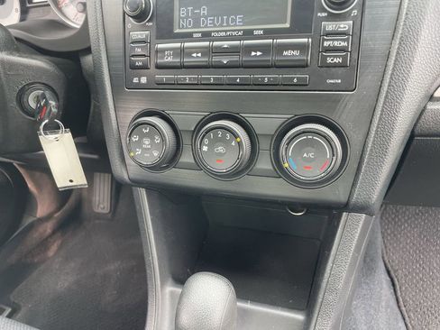 Used 2014 Subaru Impreza 2.0i AWD/4WD image 23