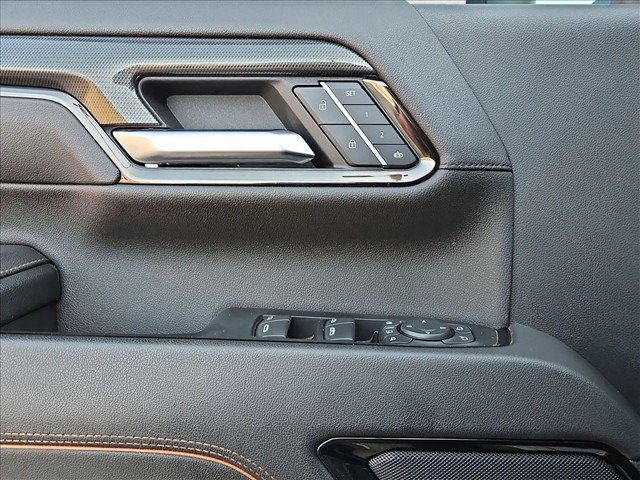 Used 2024 GMC Sierra 2500 AT4 w/ AT4 Premium Plus Package AWD/4WD image 25