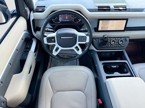 Used 2023 Land Rover Defender 110 SE image 16