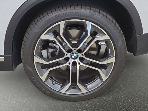 Used 2025 BMW X5 xDrive40i image 31