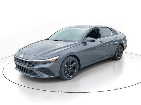 New 2026 Hyundai Elantra Sport image 2