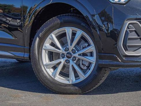 Certified 2025 Audi Q3 2.0T Premium Plus w/ Premium Plus Package AWD/4WD image 2