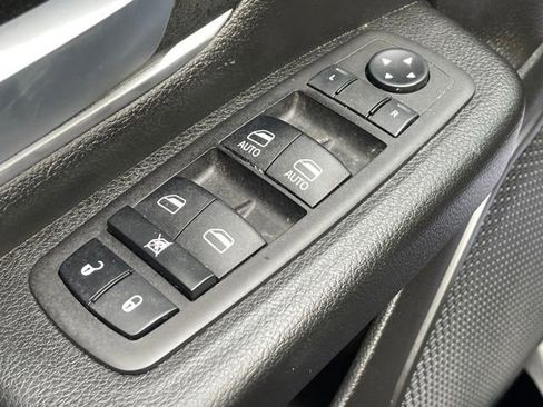 Used 2023 RAM 1500 Big Horn image 18