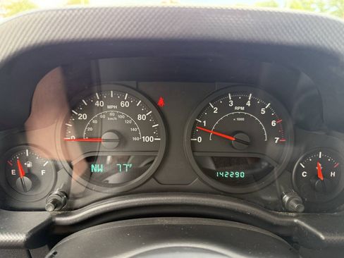 Used 2009 Jeep Wrangler X AWD/4WD image 16