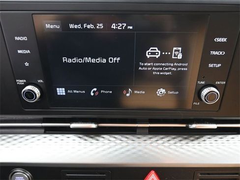 Used 2023 Kia Carnival LX image 6