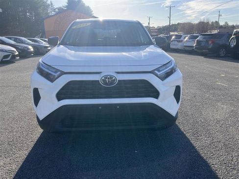 Used 2024 Toyota RAV4 LE AWD/4WD image 2