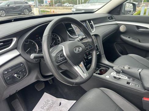 Certified 2022 INFINITI QX50 Essential image 11