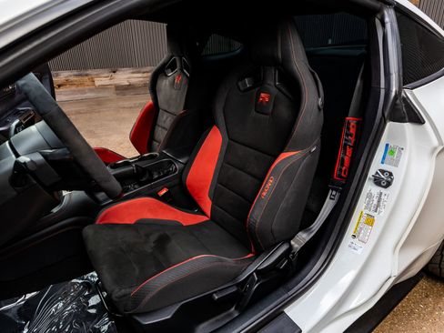 Used 2020 Ford Mustang Shelby GT350R w/ GT350R Equipment Group 920A image 25