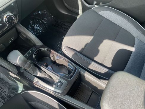 Used 2025 Chevrolet TrailBlazer LT image 41