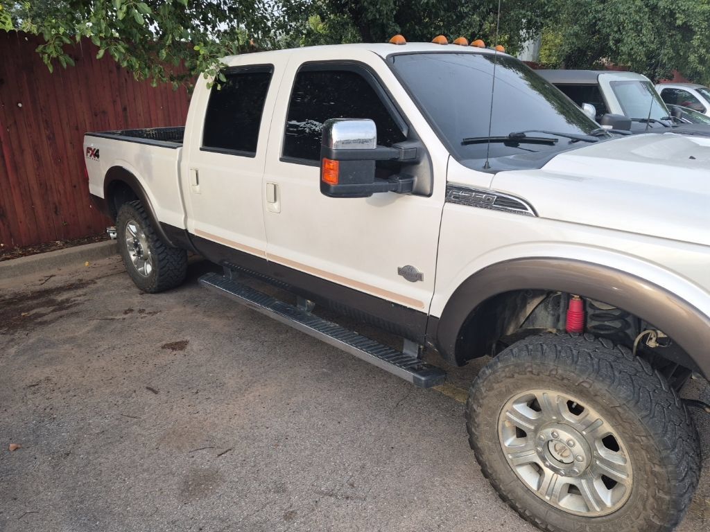 Used 2016 Ford F250 King Ranch w/ FX4 Off-Road Package AWD/4WD image 24