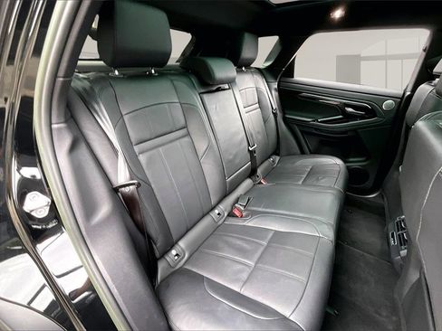 Used 2023 Land Rover Range Rover Evoque R-Dynamic S image 23